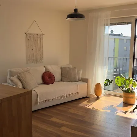 Bright&spacious Near City&nature
